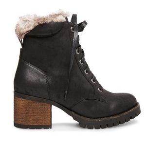 NIB Steve Madden black boots